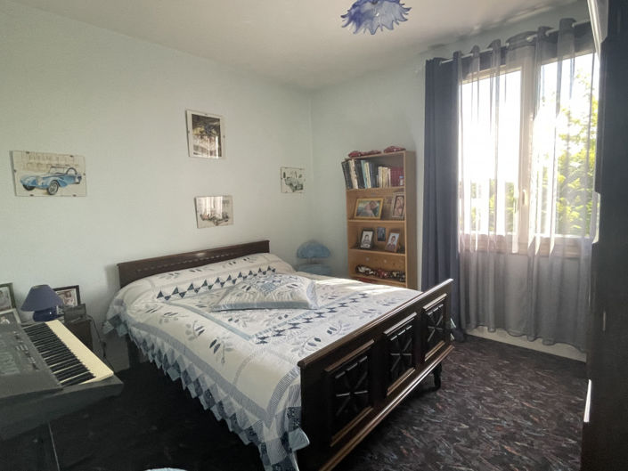 Image No.13-4 Bed House for sale