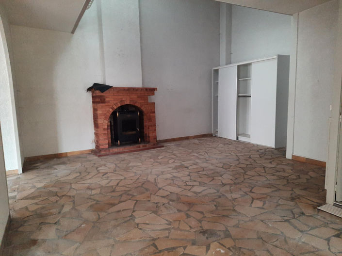 Image No.7-5 Bed House for sale