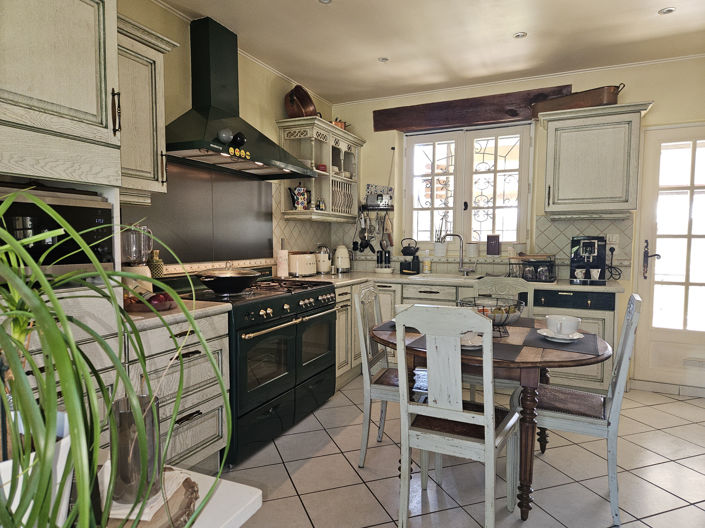 Image No.9-3 Bed House for sale