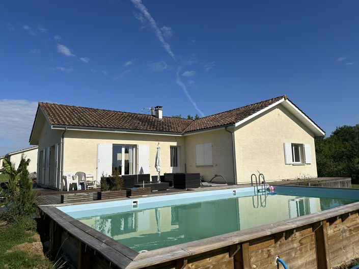 Image No.1-4 Bed House for sale