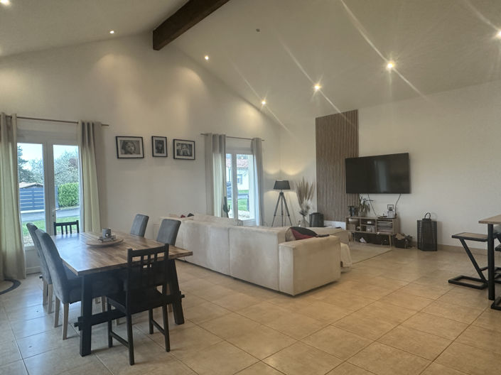 Image No.5-4 Bed House for sale