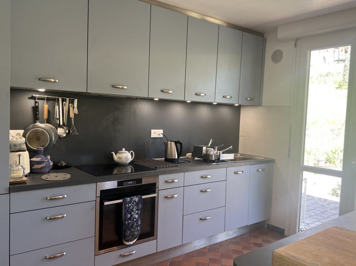 Image No.12-2 Bed House for sale