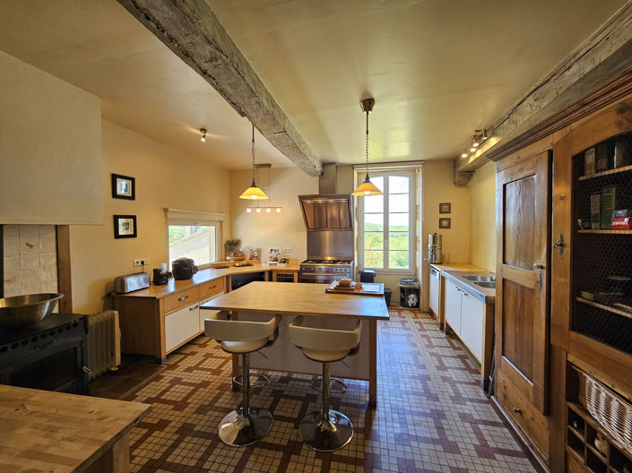 Image No.6-4 Bed House for sale