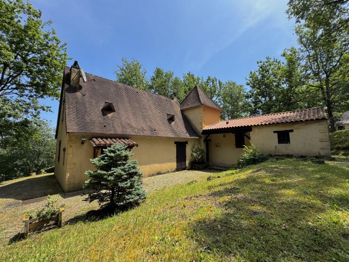 Image No.1-3 Bed Villa / Detached for sale