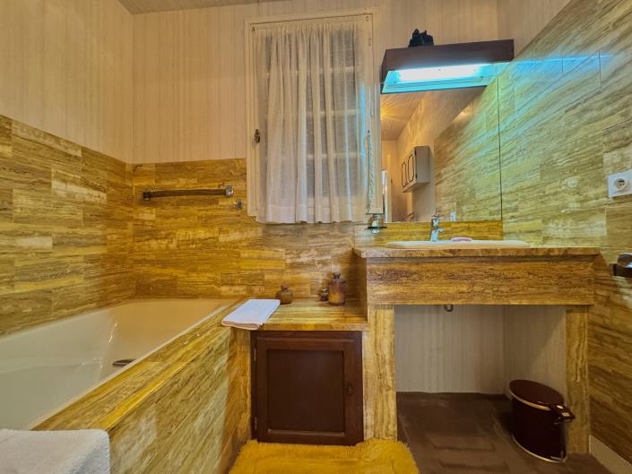 Image No.16-3 Bed Villa / Detached for sale