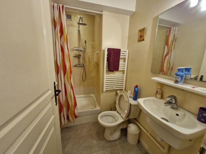 Image No.17-3 Bed Village House for sale