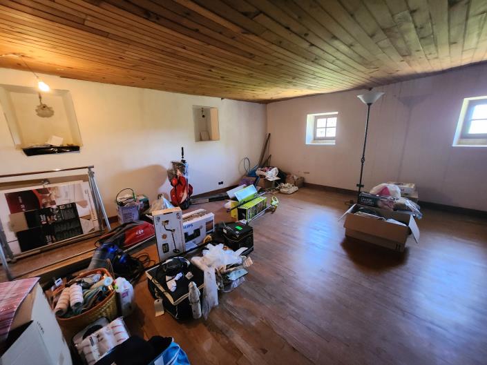 Image No.32-3 Bed Country Property for sale