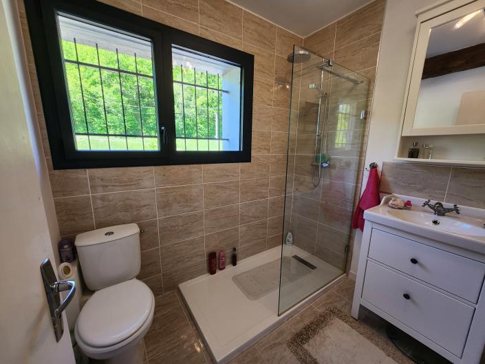 Image No.14-3 Bed Country Property for sale