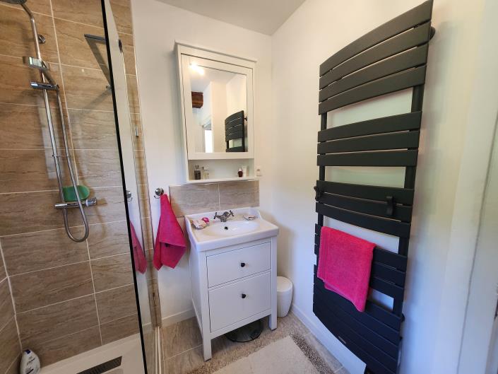 Image No.16-3 Bed Country Property for sale