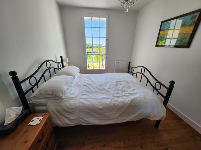 Image No.15-3 Bed Country Property for sale