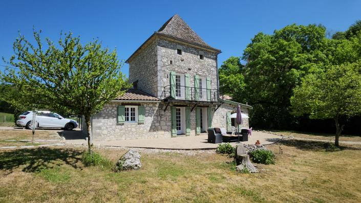 Image No.34-3 Bed Country Property for sale