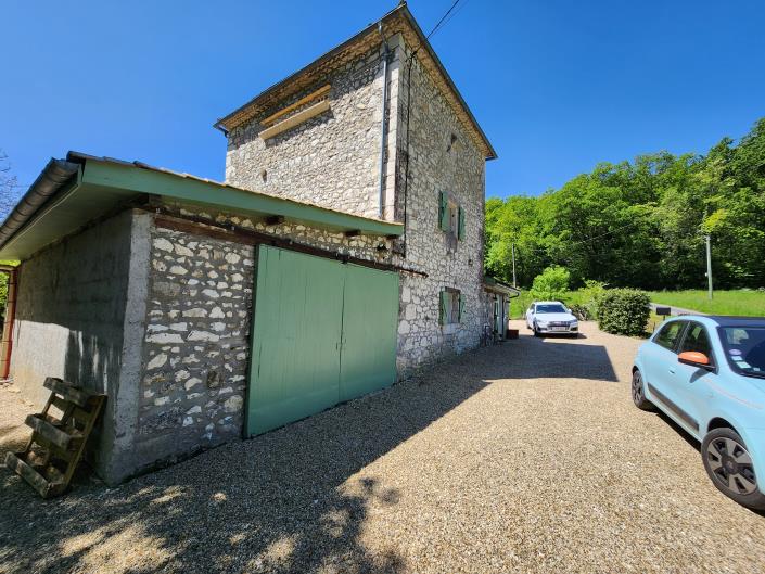 Image No.37-3 Bed Country Property for sale