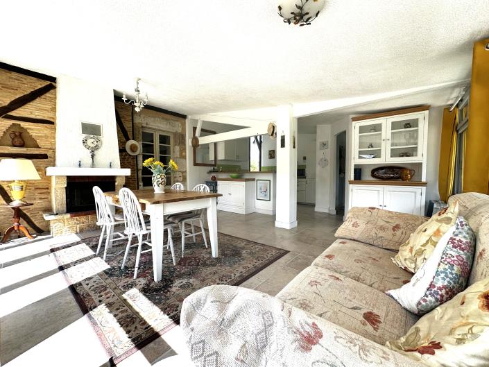 Image No.18-3 Bed Country House for sale