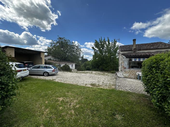 Image No.24-3 Bed Country House for sale