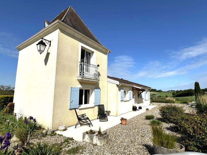 Image No.24-3 Bed Villa / Detached for sale