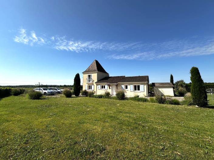 Image No.12-3 Bed Villa / Detached for sale