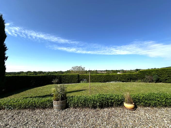 Image No.17-3 Bed Villa / Detached for sale