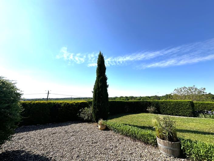 Image No.18-3 Bed Villa / Detached for sale