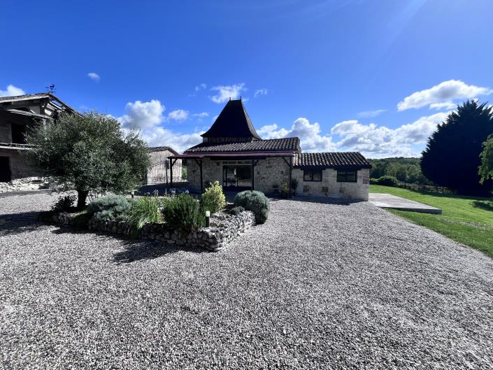 Image No.20-5 Bed Country House for sale