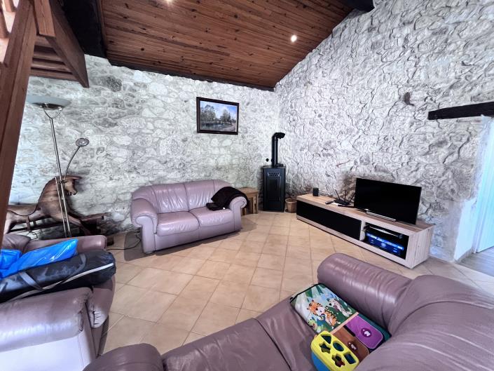 Image No.7-5 Bed Country House for sale