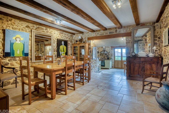 Image No.10-4 Bed House for sale