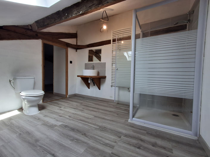 Image No.11-3 Bed House for sale