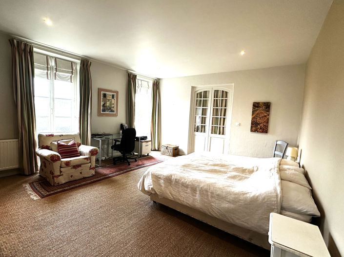 Image No.9-4 Bed House for sale