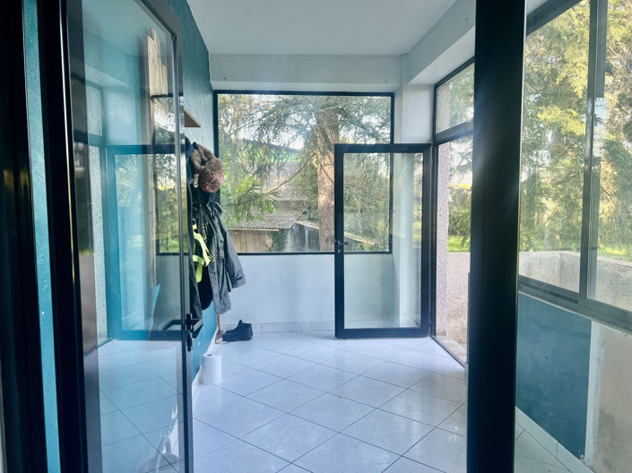 Image No.5-5 Bed House for sale