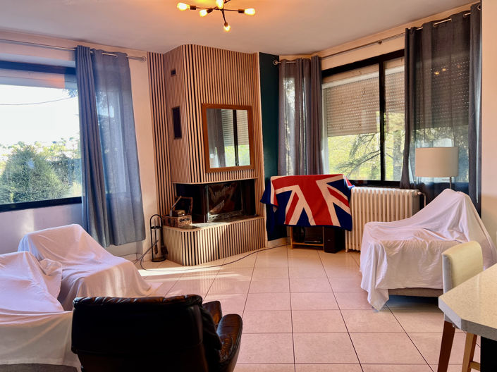 Image No.7-5 Bed House for sale