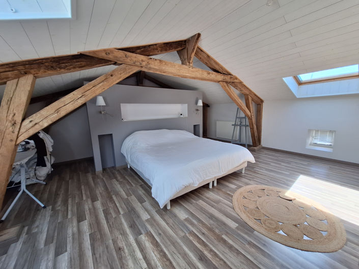 Image No.16-8 Bed House for sale