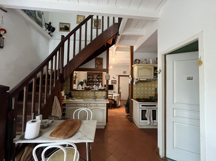 Image No.20-8 Bed House for sale