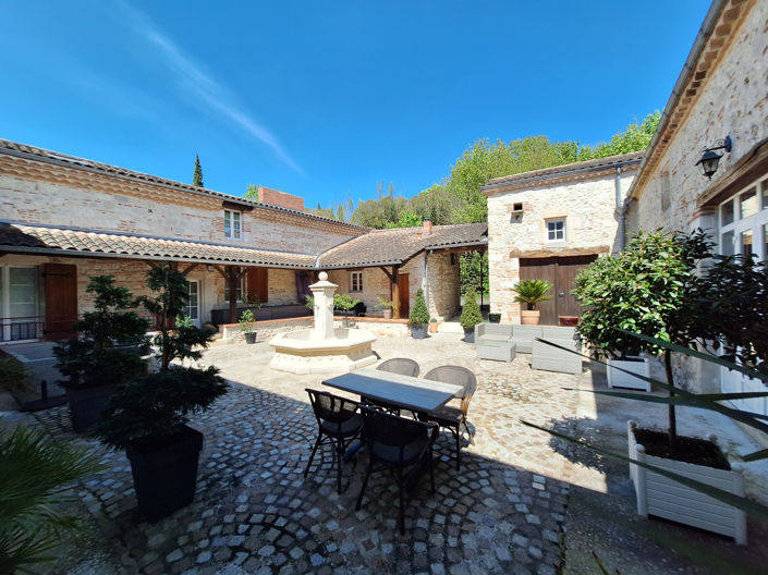 Image No.27-8 Bed House for sale