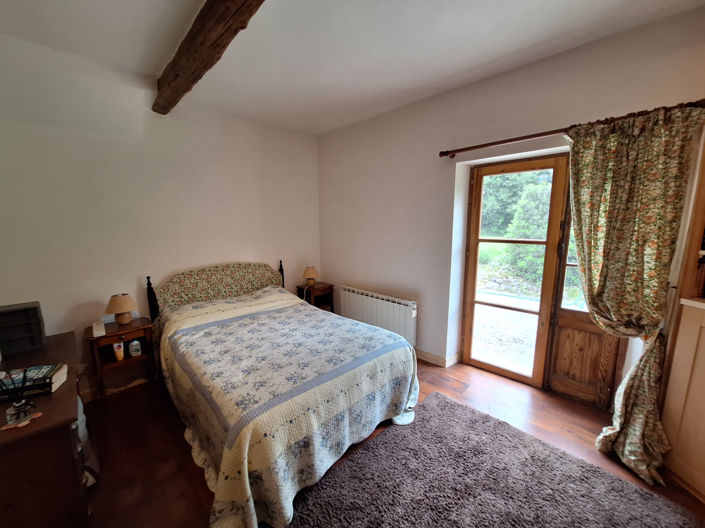 Image No.11-3 Bed House for sale