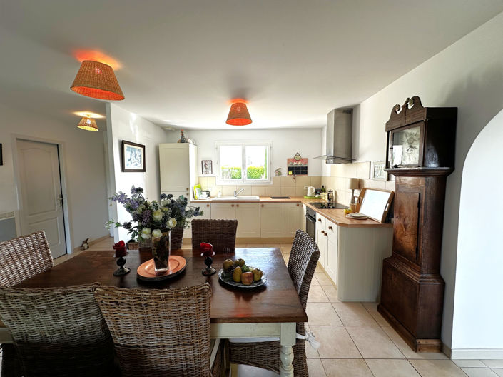 Image No.9-3 Bed House for sale