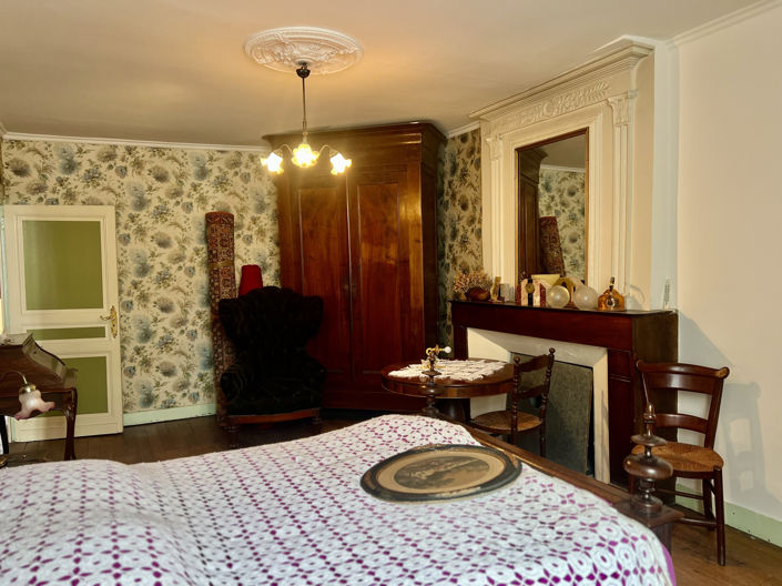 Image No.16-5 Bed House for sale