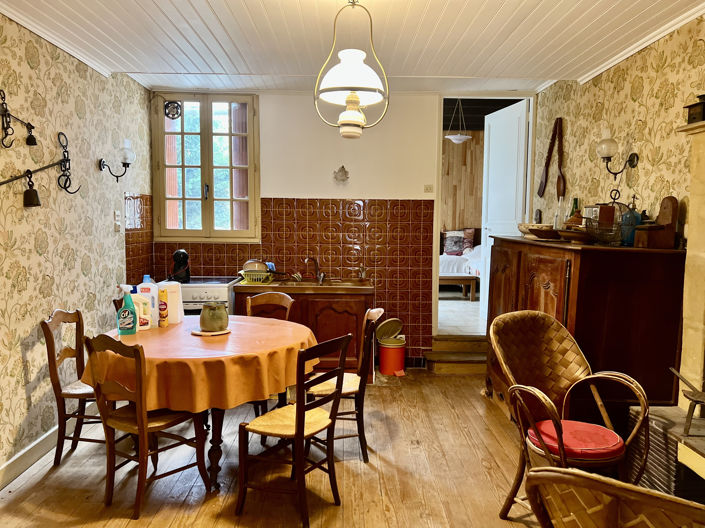 Image No.8-5 Bed House for sale