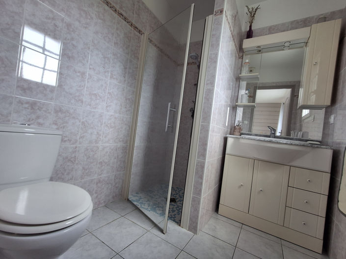 Image No.13-5 Bed House for sale