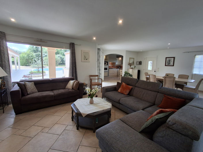 Image No.4-5 Bed House for sale