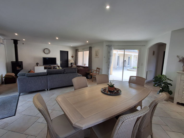 Image No.5-5 Bed House for sale