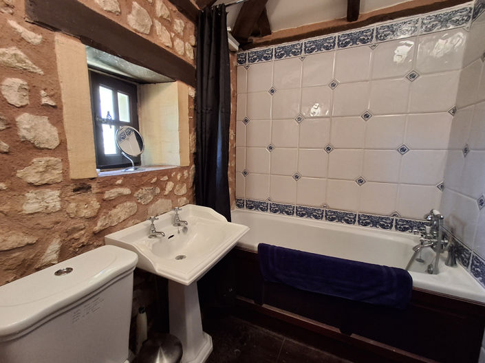 Image No.16-4 Bed House for sale