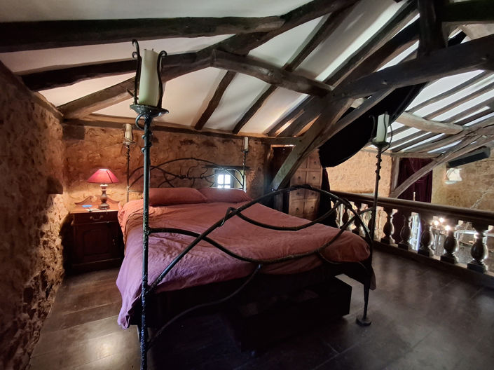 Image No.7-4 Bed House for sale