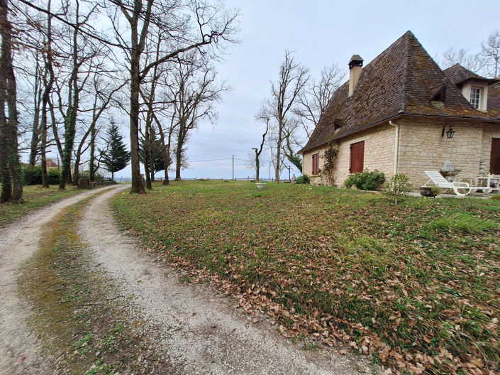 Image No.21-4 Bed House for sale