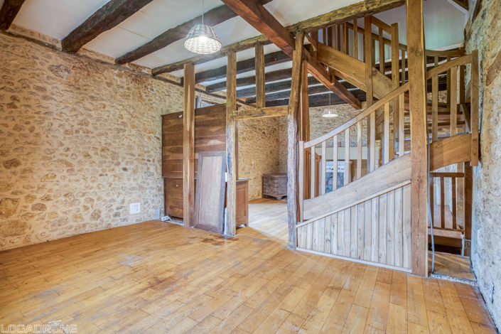 Image No.12-4 Bed House for sale