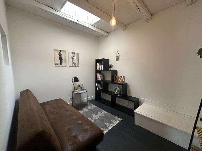 Image No.7-1 Bed House for sale