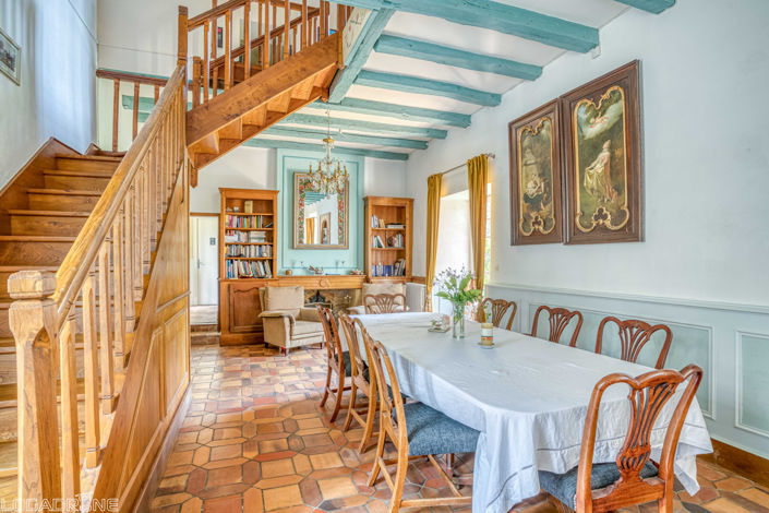 Image No.3-4 Bed House for sale