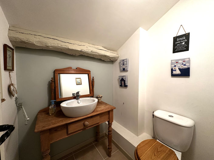 Image No.17-3 Bed House for sale