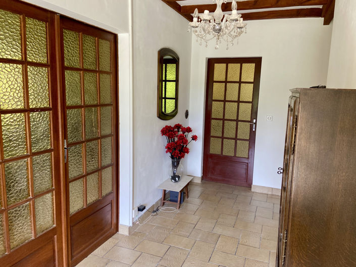 Image No.18-4 Bed House for sale