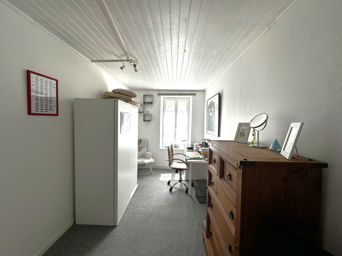 Image No.9-3 Bed House for sale