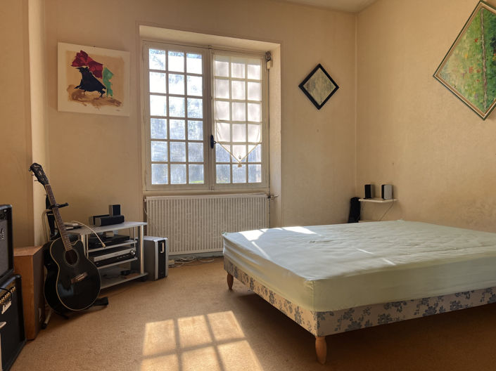 Image No.18-5 Bed House for sale