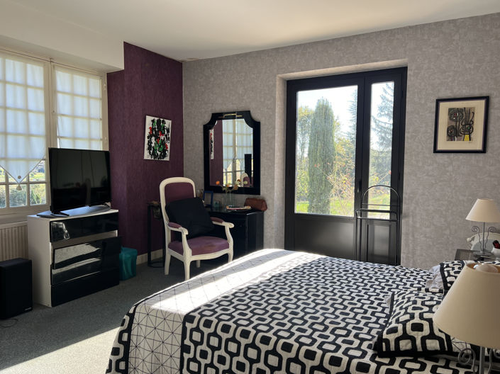 Image No.20-5 Bed House for sale